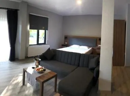 Hbs Polonezkoy Life & Garden Hotel *