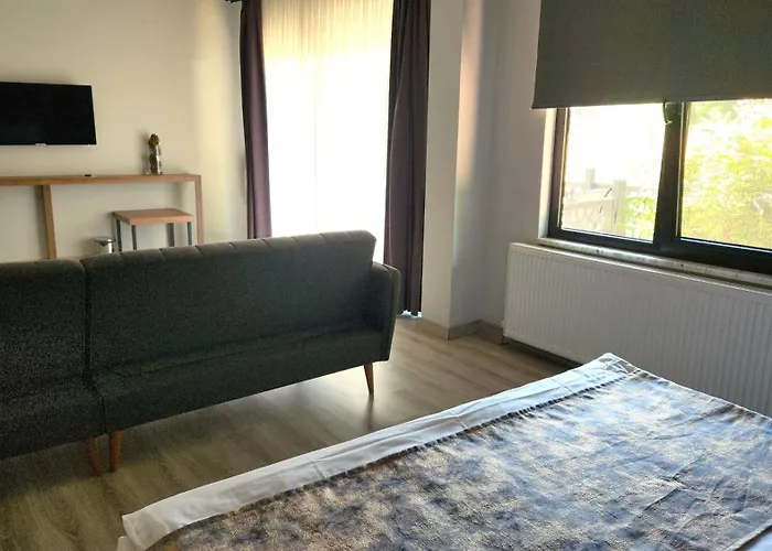 Hbs Polonezkoy Life&garden Hotel *